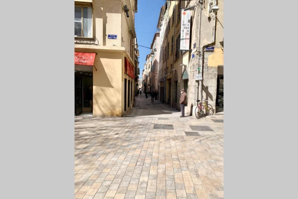 Bel appartement 4 étoiles Centre Historique Toulon Extérieur photo