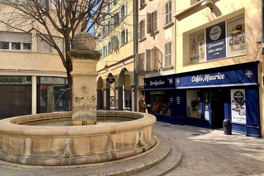 Bel appartement 4 étoiles Centre Historique Toulon Extérieur photo